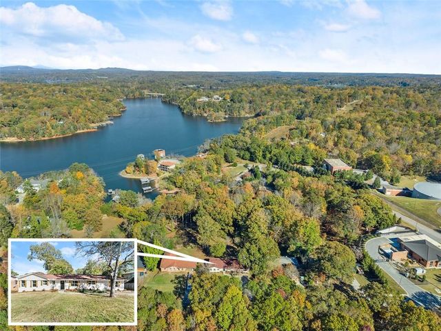 $749,000 | 2210 Riverside Drive | Lake District