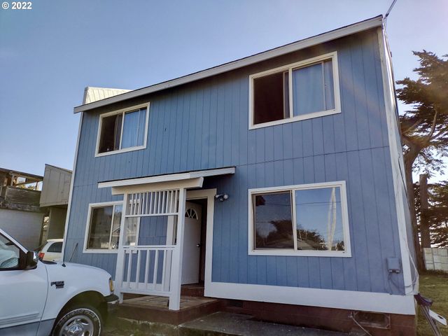 $549,000 | 94200 3rd Street | Gold Beach