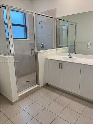 $3,500 | 158 Southwest 185th Terrace, Unit 158 | Pembroke Pines