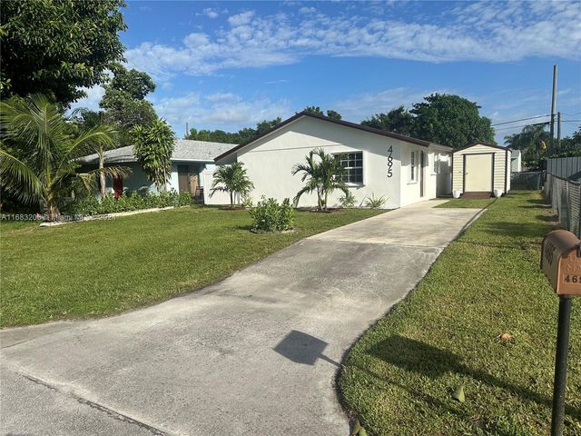 $2,600 | 4695 Cambridge Street | Lake Worth Corridor