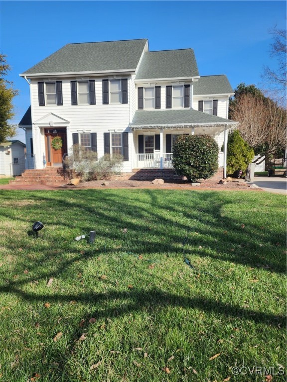 Transitional, Custom, Home, Manicured Yards, Scree