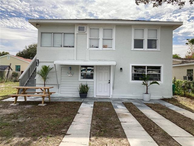 $1,400 | 634 Cypress Street, Unit UPSTAIRS | Tarpon Springs