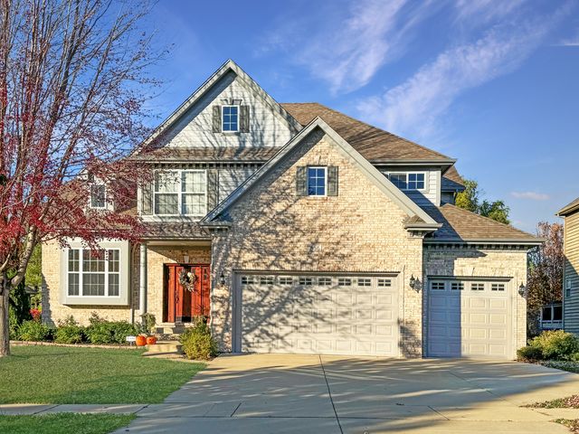 $649,900 | 656 Sheffield Circle | Sugar Grove