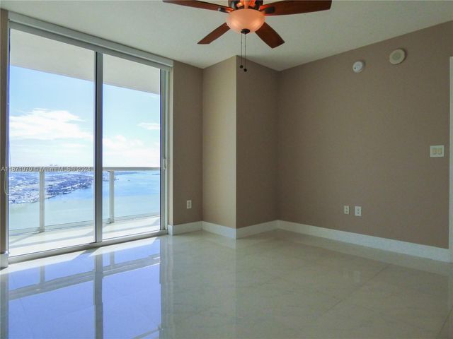 $4,850 | 50 Biscayne Boulevard, Unit 4208 | Downtown Miami