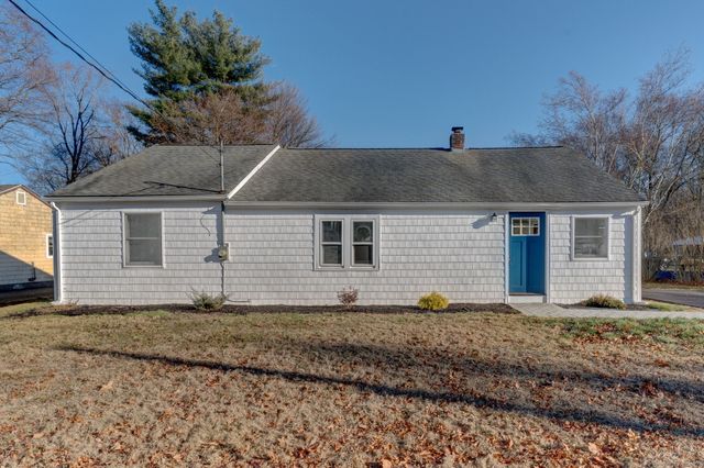 $389,900 | 1019 Old Turnpike Road | Southington