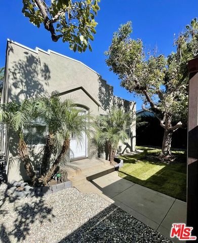 $4,700 | 817 Broadway Street, Unit 817 | Venice