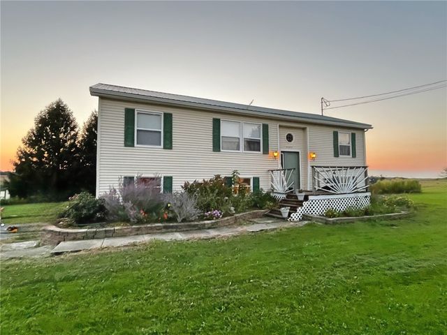 $255,900 | 5080 Wabash Road | Seneca