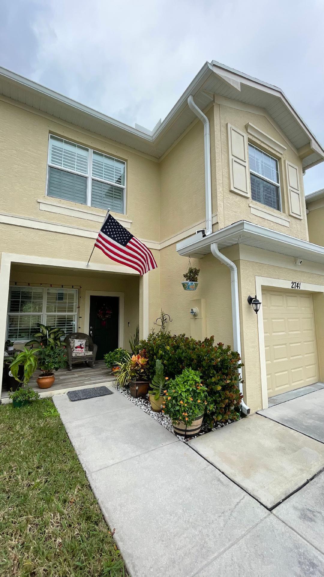 a front view of house with yard