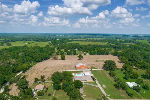 $600,000 | 120 Cr 2168 Bagwell Tx 75412