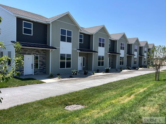 $314,900 | 5590 Truman Street, Unit B | Chubbuck