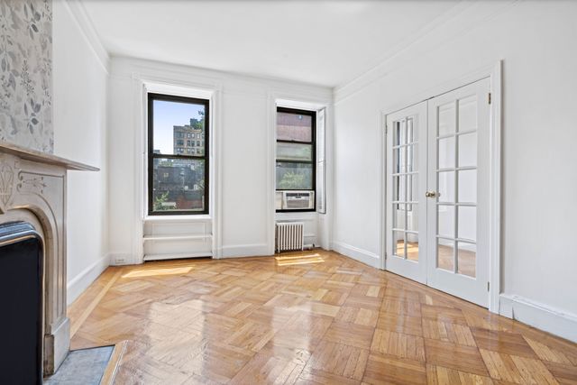 $3,095 | 151 East 82nd Street, Unit 3A | Upper East Side