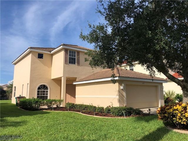 $2,400 | 2733 Blue Cypress Lake Court | Cape Coral