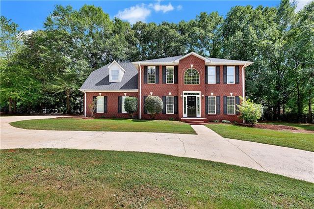 $399,500 | 714 Brown Road | Northlake