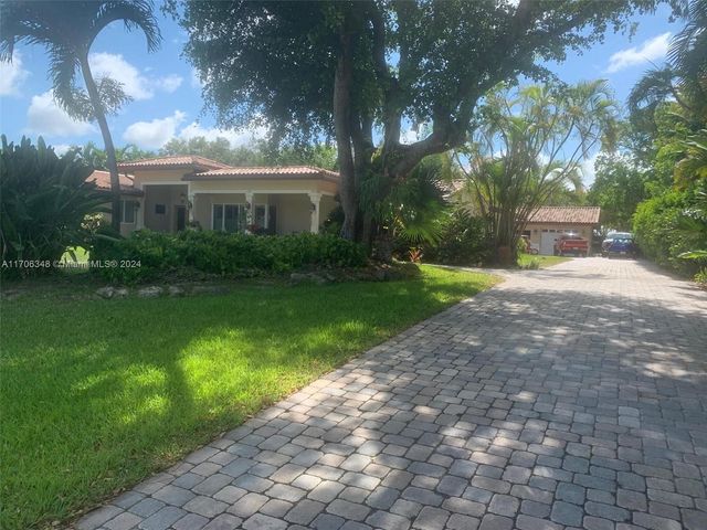 $2,450,000 | 15144 Southwest 72nd Court | Palmetto Bay