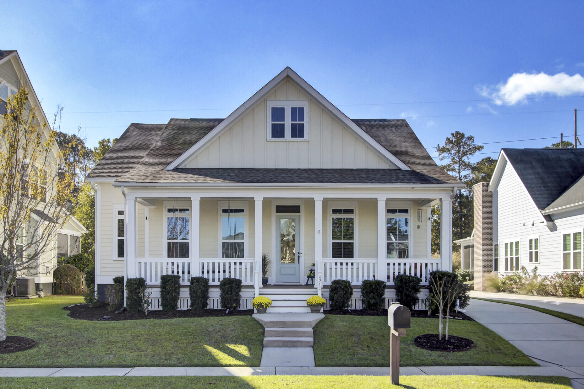 Gorgeous Craftsman Home in Poplar Grove