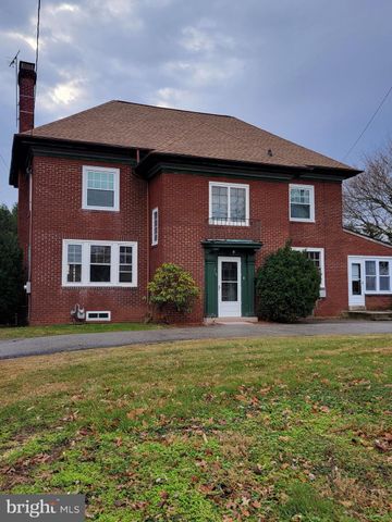 $2,300 | 415 Brower Avenue | Oaks