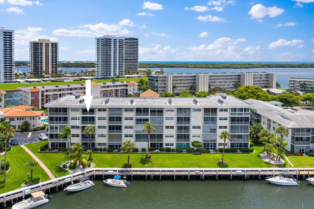 $499,900 | 29 Yacht Club Drive, Unit 407 | North Palm Beach