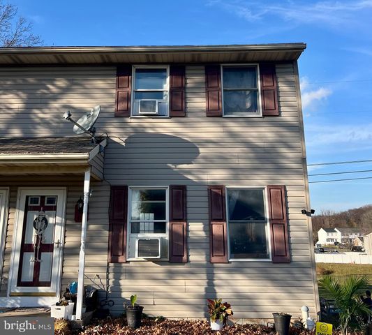 $209,900 | 402 Donna Drive | Swatara Township - Lebanon County