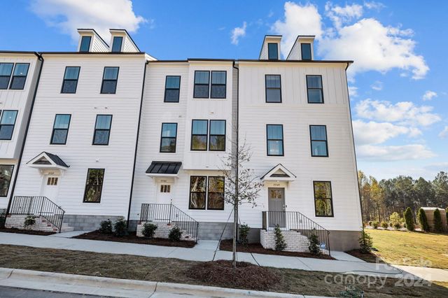 $536,900 | 13009 Moon Road, Unit 42 | Ballantyne West