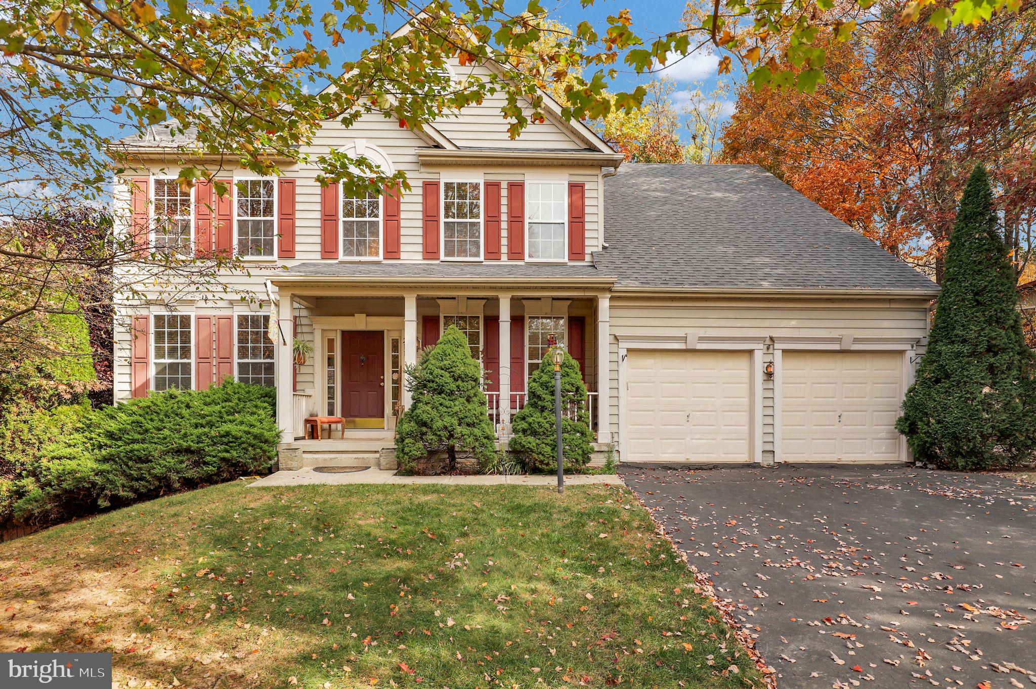 front view of house with a yard