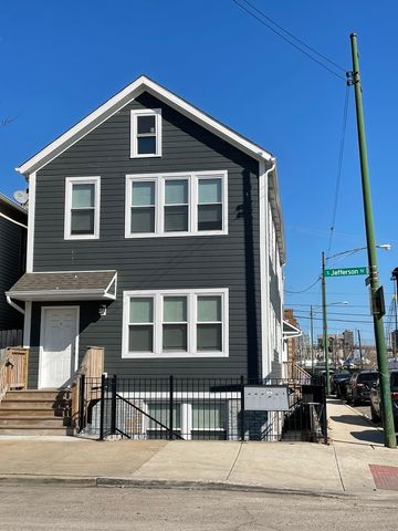 $1,450 | 1935 South Jefferson Street, Unit R | East Pilsen