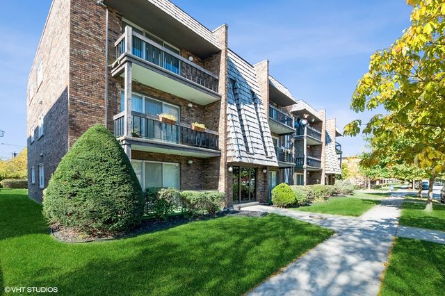 $149,900 | 10904 Kilpatrick Avenue, Unit 3A | Oak Lawn