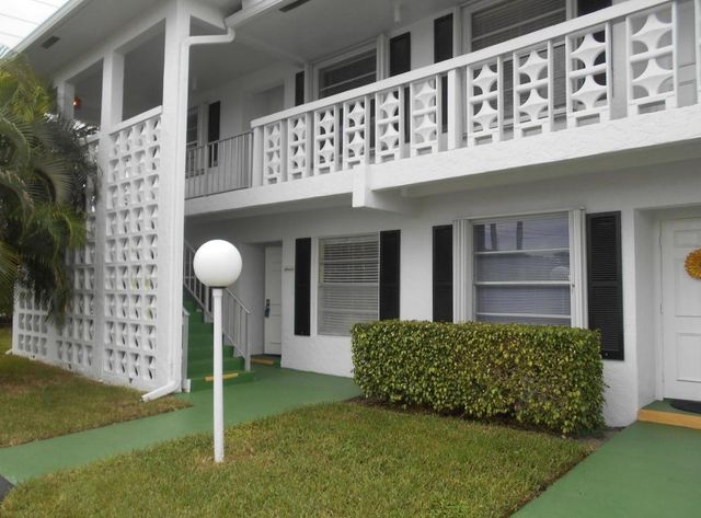 $169,900 | 2810 Southwest 15th Street, Unit 101 | Delray Beach