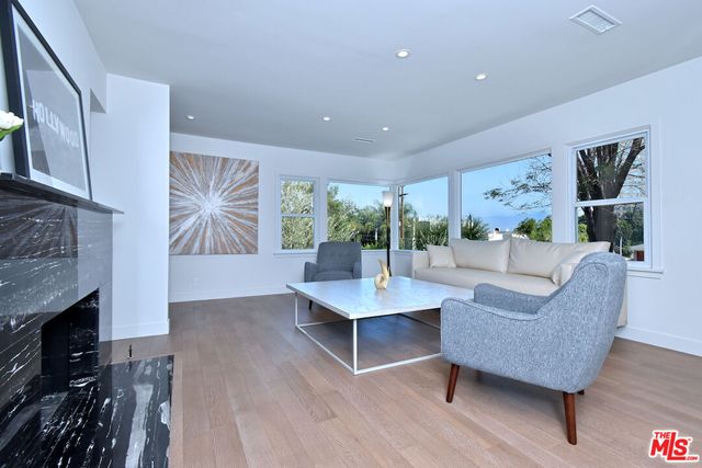 $1,988,000 | 3935 Kentucky Drive | Sunset Strip-Hollywood Hills West