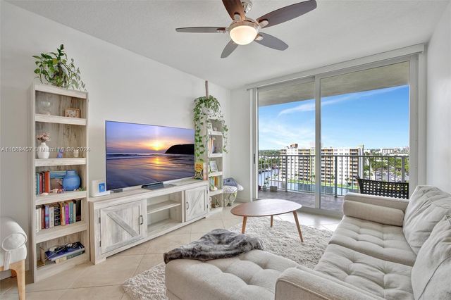 $650,000 | 3020 Northeast 32nd Avenue, Unit 906 | Dolphin Isles