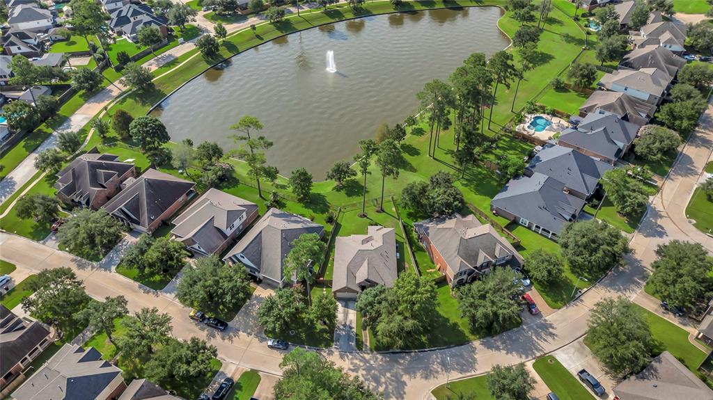 Lakefront living on a premium lot in gorgeous Northlake Forest.