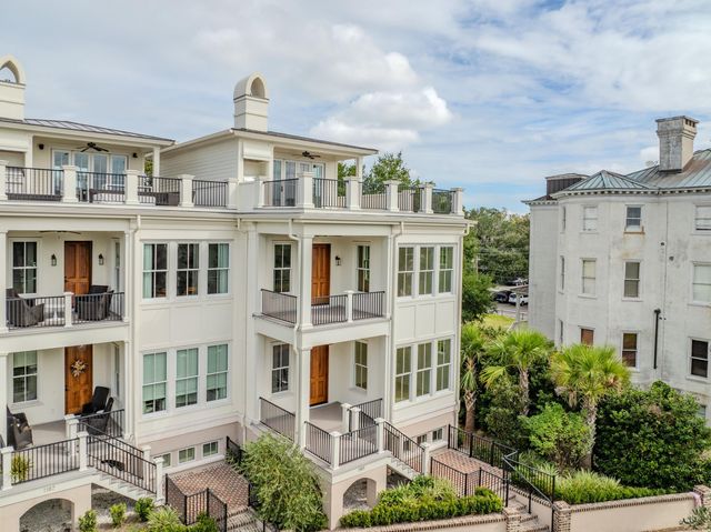 $1,850,000 | 1105 Bay Street | The Bluff