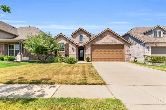 $399,900 | 1905 Steppe Trl Drive | Arrowbrooke