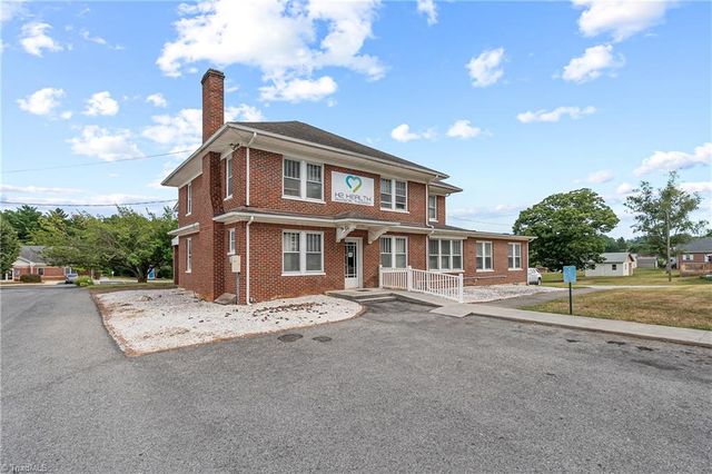 $649,900 | 815 East Main Street