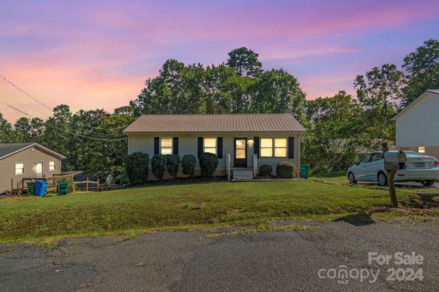 $210,000 | 1011 Elm Street | Albemarle