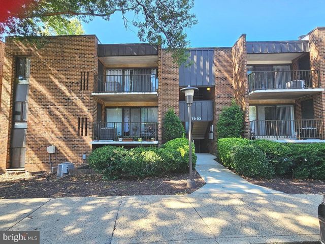 $339,900 | 7903 Dassett Court, Unit 103 | Heritage Court