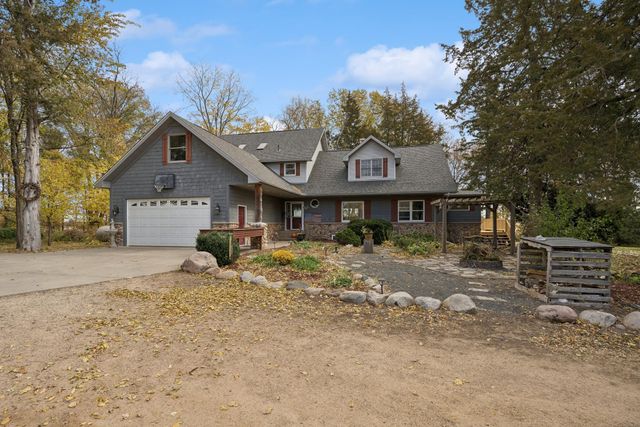 $800,000 | 6306 152nd Street | Dahlgren Township - Carver County