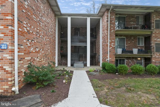 $2,000 | 203 F Victor Parkway, Unit 203F | Annapolis