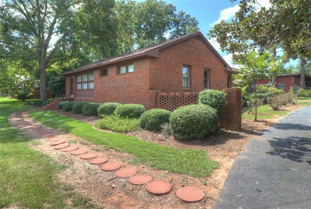 $2,500 | 7301 Woodland Highway