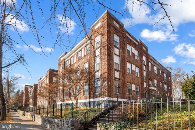 $459,000 | 1441 Spring Road Northwest, Unit 302 | Columbia Heights