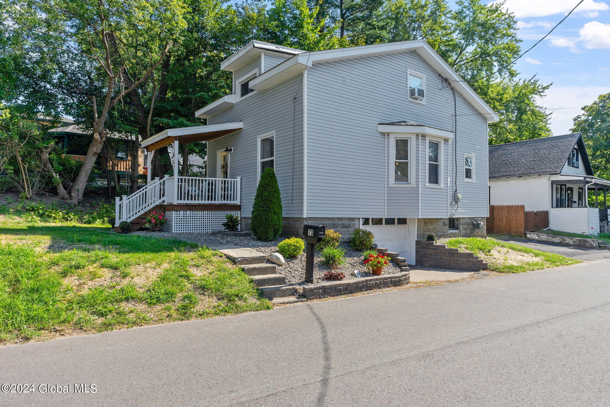 2-web-or-mls-73-pleasantview-ave