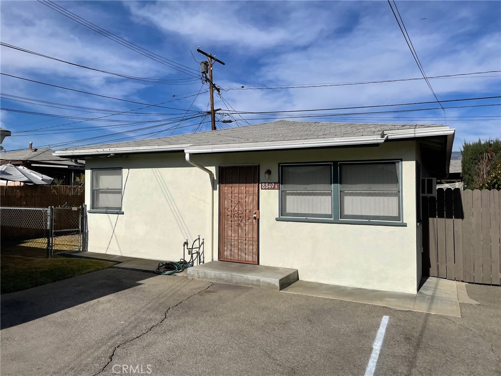 a view of a house with a garage