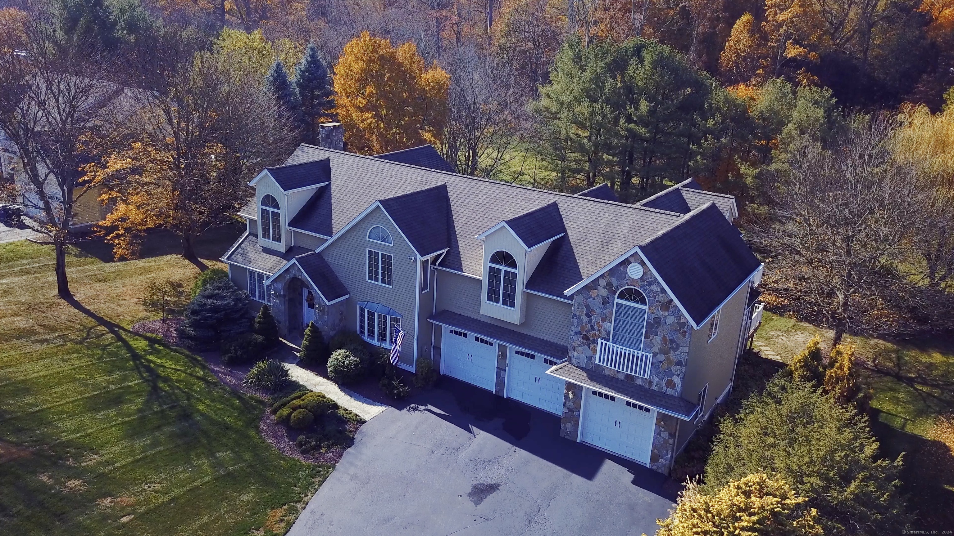 Welcome to 8 Windmill Lane, here an overhead view, beautifully sited in the historic "Nichols" section of Trumbull...