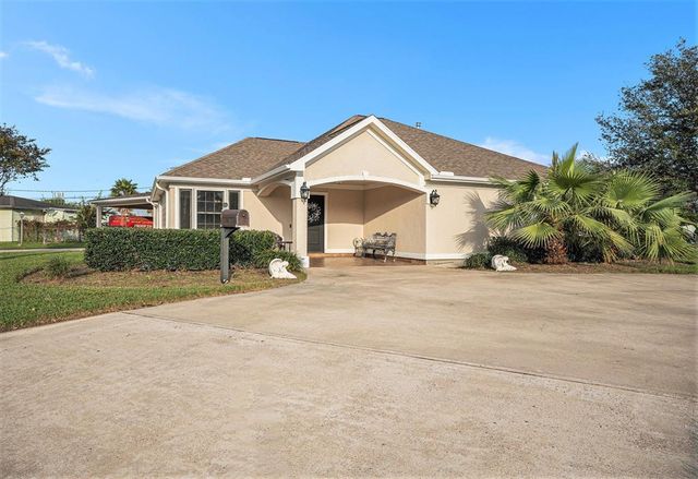 $535,000 | 1310 Bayou Shore Drive | Bayou Shore