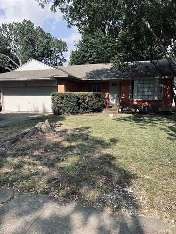 $2,450 | 9112 Liptonshire Drive | Lake Highlands