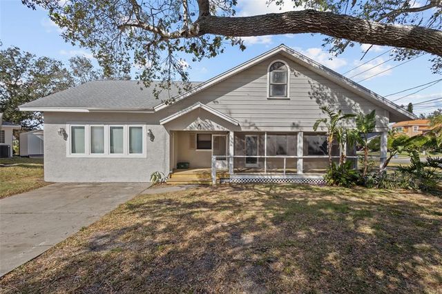 $675,000 | 1321 Riverside Drive | Tarpon Springs