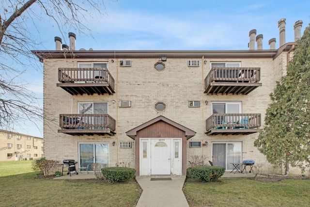 $167,000 | 4259 Jennifer Lane, Unit 2D | Arlington Heights