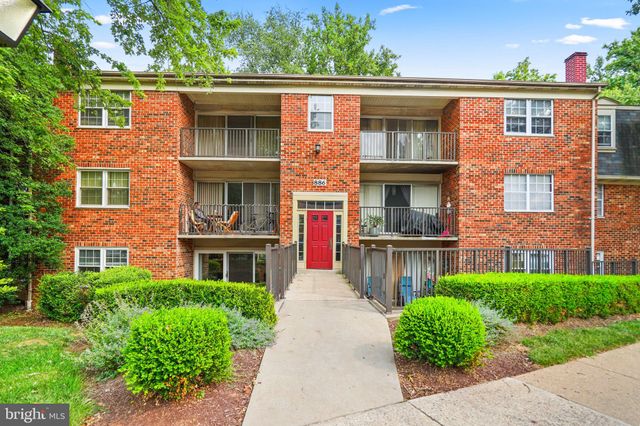 $299,900 | 886 College Parkway, Unit 88630 | West Rockville