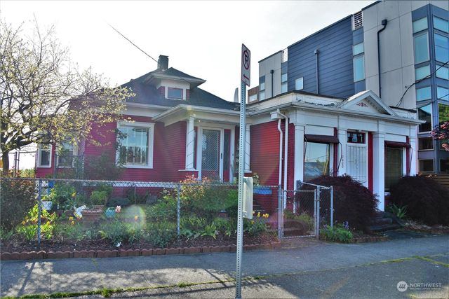 $1,288,000 | 2000 14th Avenue South | North Beacon Hill