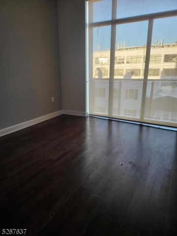 $2,700 | 274 Lafayette Street, Unit 304 | North Ironbound