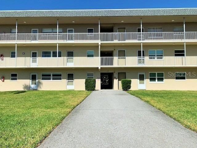 $73,400 | 5725 12th Avenue North, Unit 205D | Disston Heights